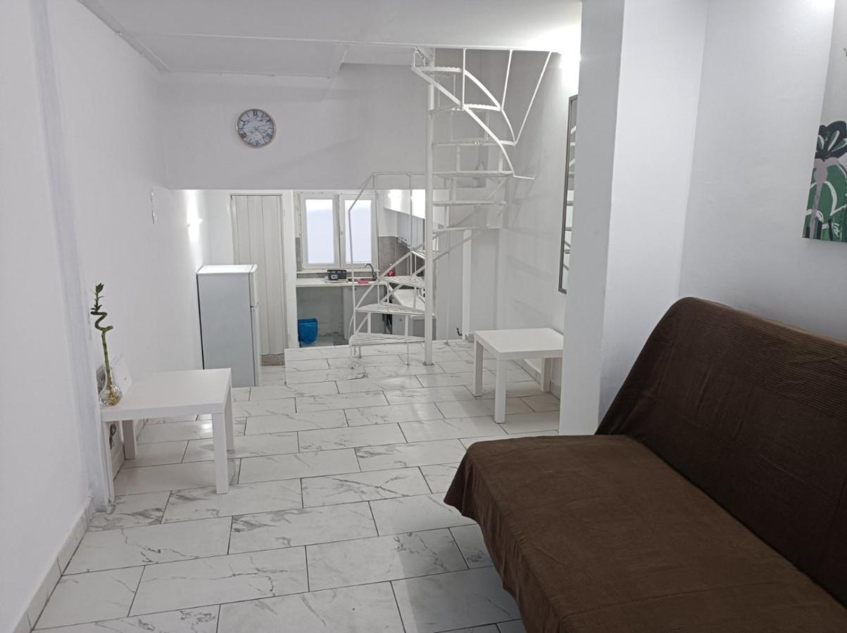 Apartment Dipla 雅典 外观 照片